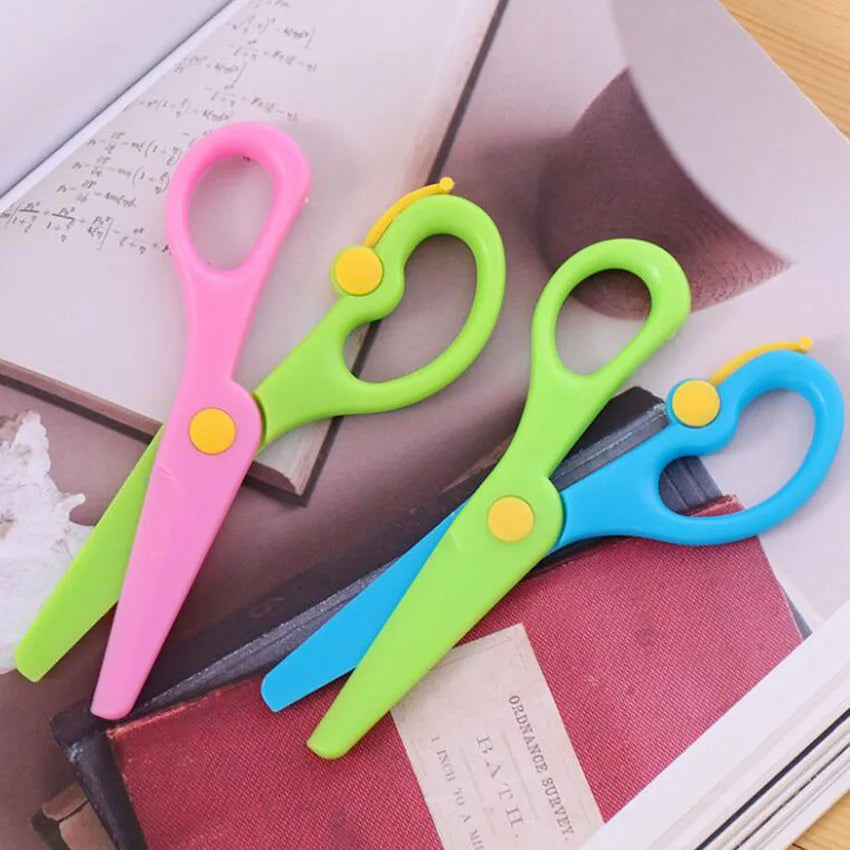 Kids Safety Scissors – Mini Plastic DIY Paper Cutting Tool
