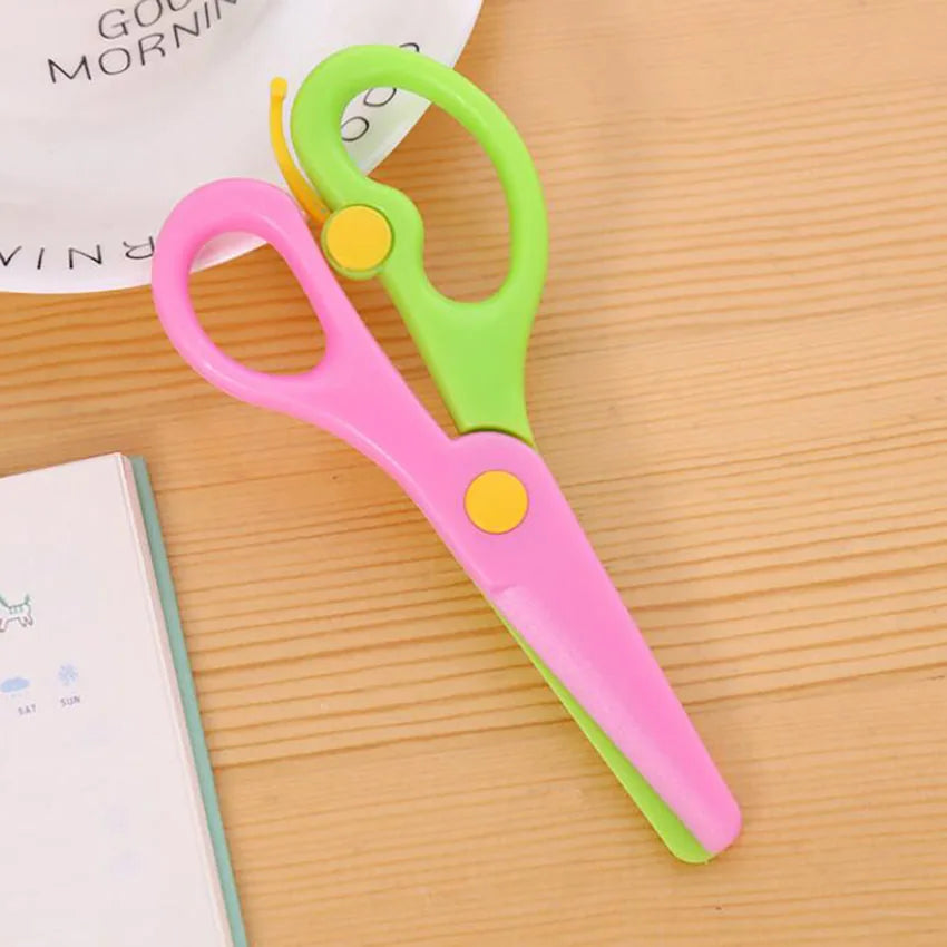 Kids Safety Scissors – Mini Plastic DIY Paper Cutting Tool