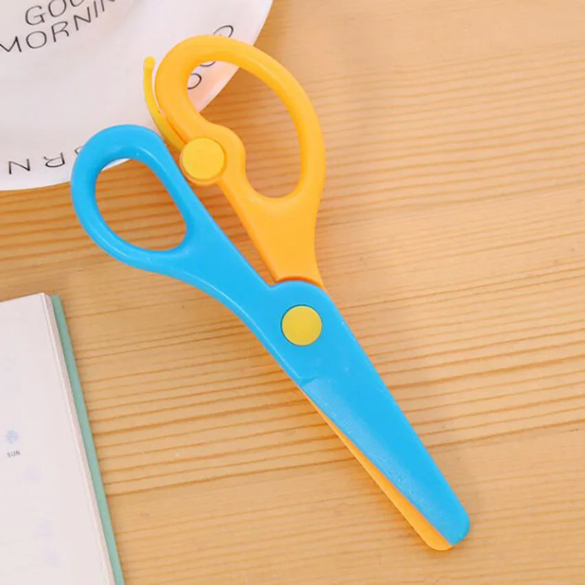 Kids Safety Scissors – Mini Plastic DIY Paper Cutting Tool