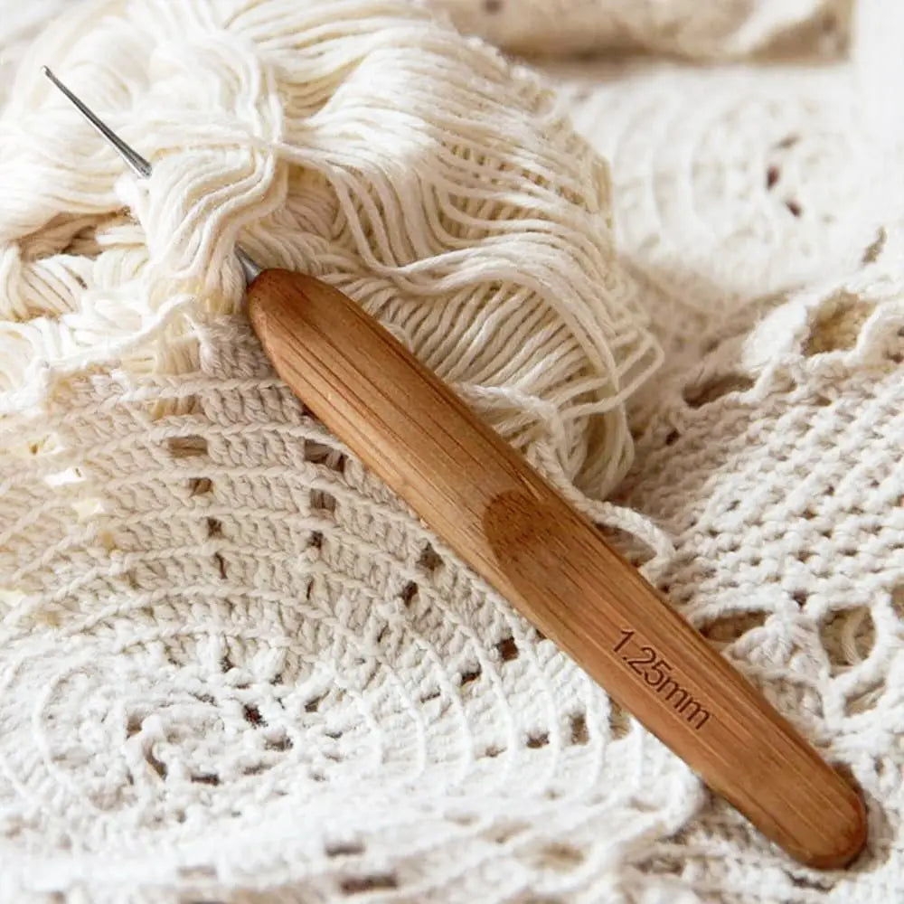 17-Size Bamboo Steel Crochet Hook Set – Lace & Fine Yarn