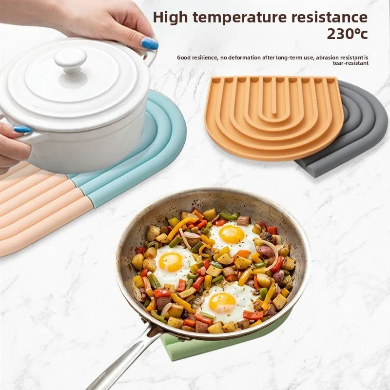 Rainbow Cloud Silicone Trivet Mat – Heat Resistant Non-Slip Pot Pad