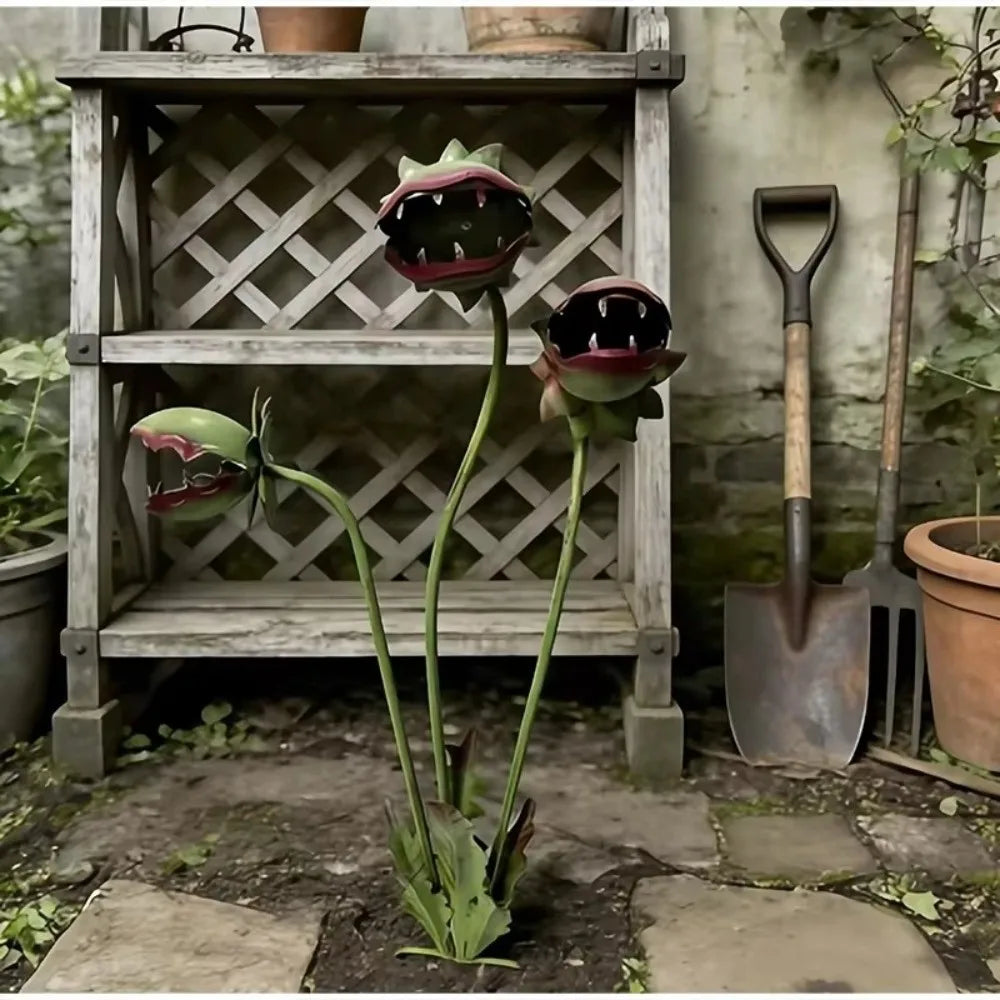 Colorful Metal Flytrap Garden Stake – 3-Head Rust-Proof Decor
