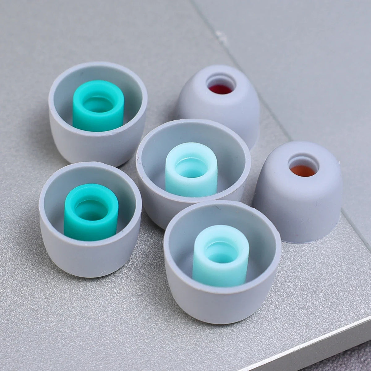 Silicone Eartips for Sony WF-1000XM5 – 4 Sizes, 1–4 Pairs