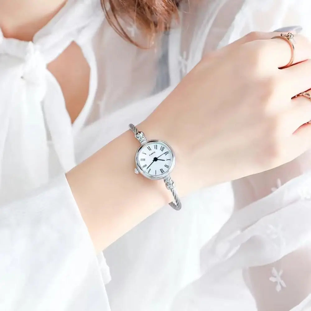 Retro Bangle Bracelet Quartz Watch for Women | Alloy