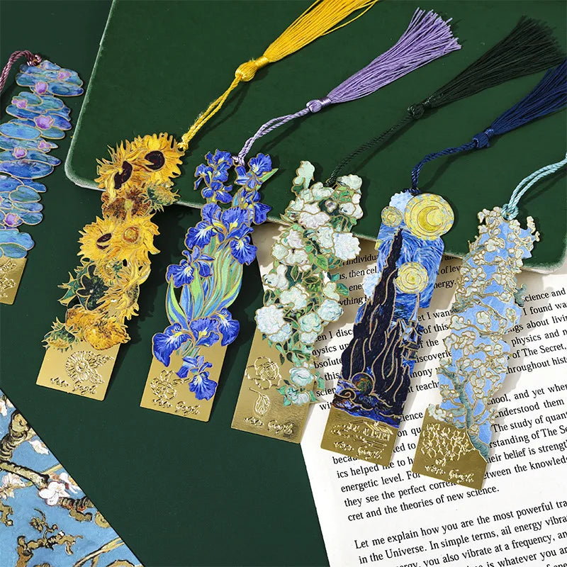Vintage Hollowed Metal Bookmark | Oil Painting Book Clip