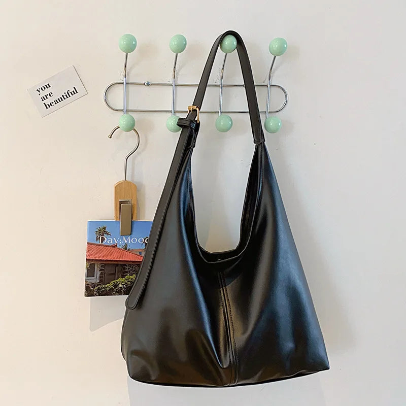 Women's Large Capacity Hobo Shoulder Bag – Slouchy PU Tote