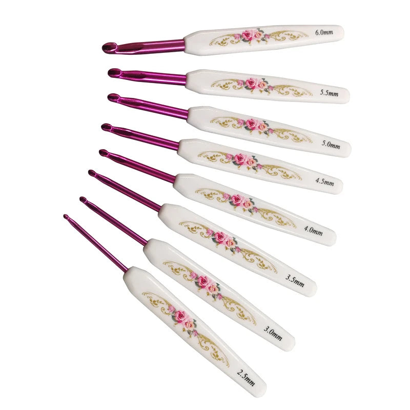 8-Piece Vintage Print Aluminum Crochet Hook Set – 2.5–6mm