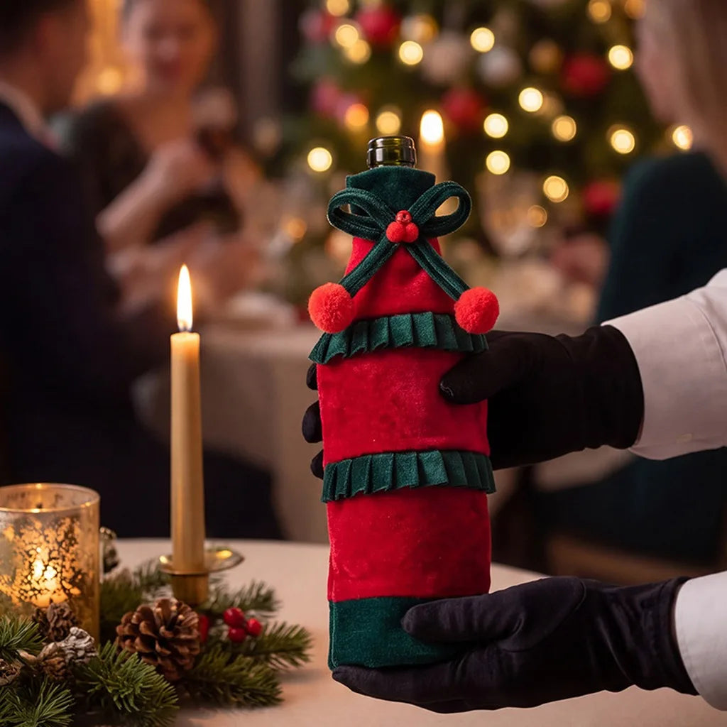 Christmas Wine Bottle Cover – Velvet Festive Holiday Décor