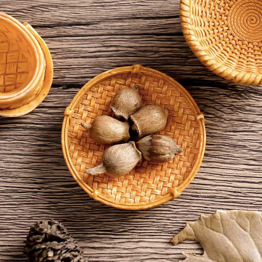 Mini Rattan Basket – 1:12 Dollhouse & Miniature Craft Decor