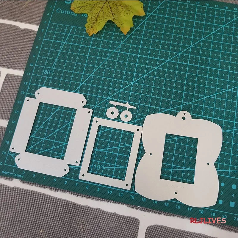 Christmas Shadow Box Metal Cutting Dies – DIY Scrapbooking Set