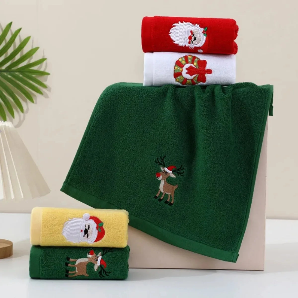 Vintage Christmas Cotton Towels – Santa & Reindeer Design