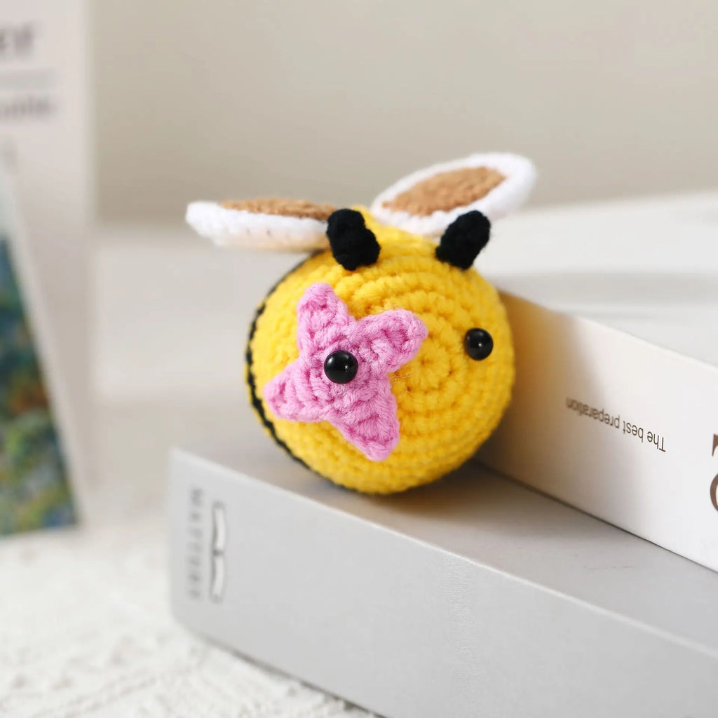 Handmade Crochet Bee Keychain – Cute Yarn Insect Pendant
