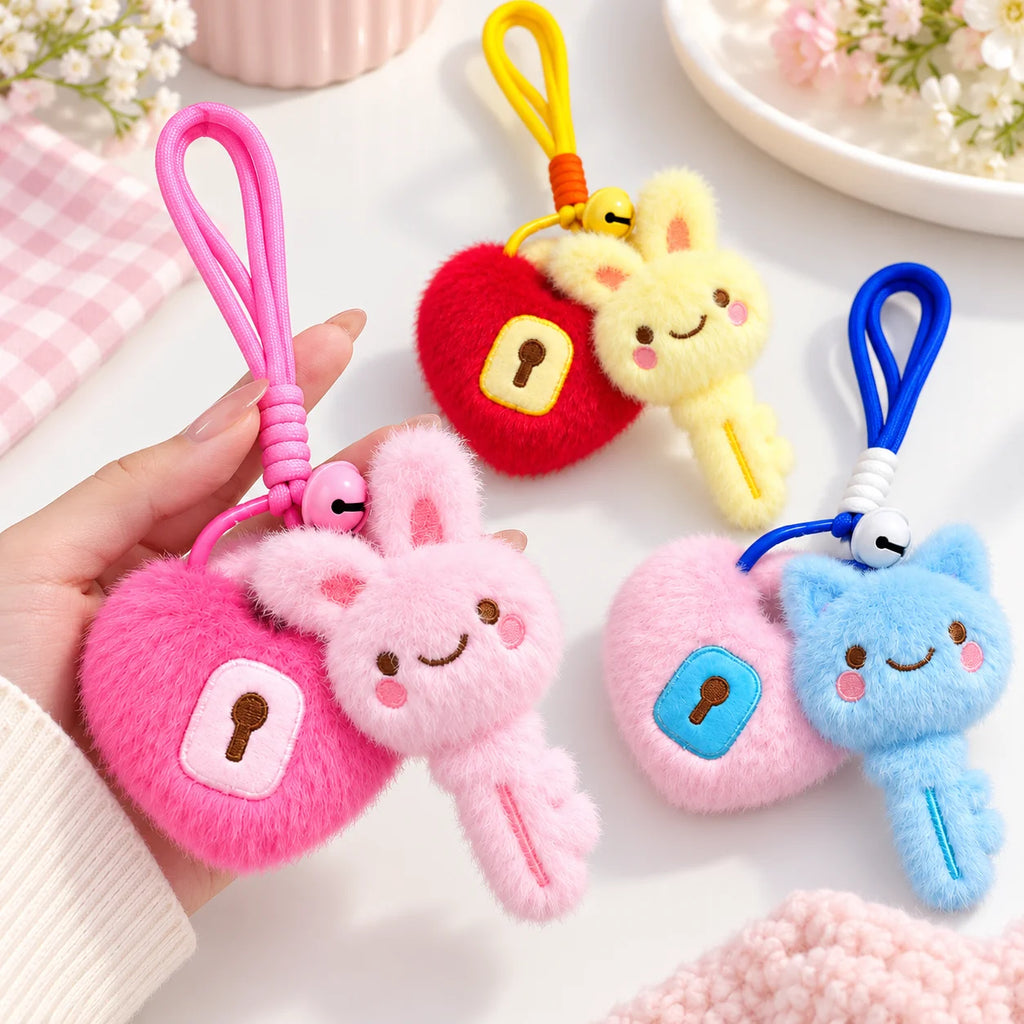 Kawaii Heart Lock Plush Keychain – Cute Bag Charm Pendant