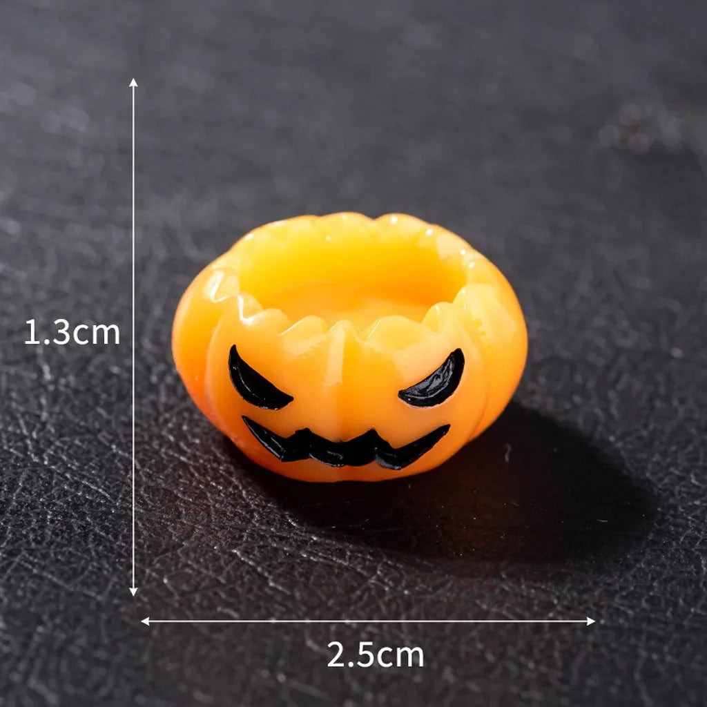 Resin Miniature Halloween Figurine | Desktop Holiday Décor