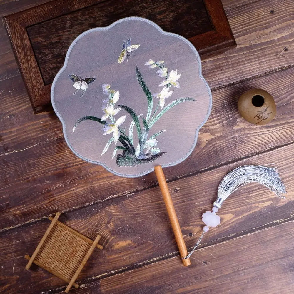 Vintage Silk Embroidery Fan – Floral Hanfu Accessory with Pendant