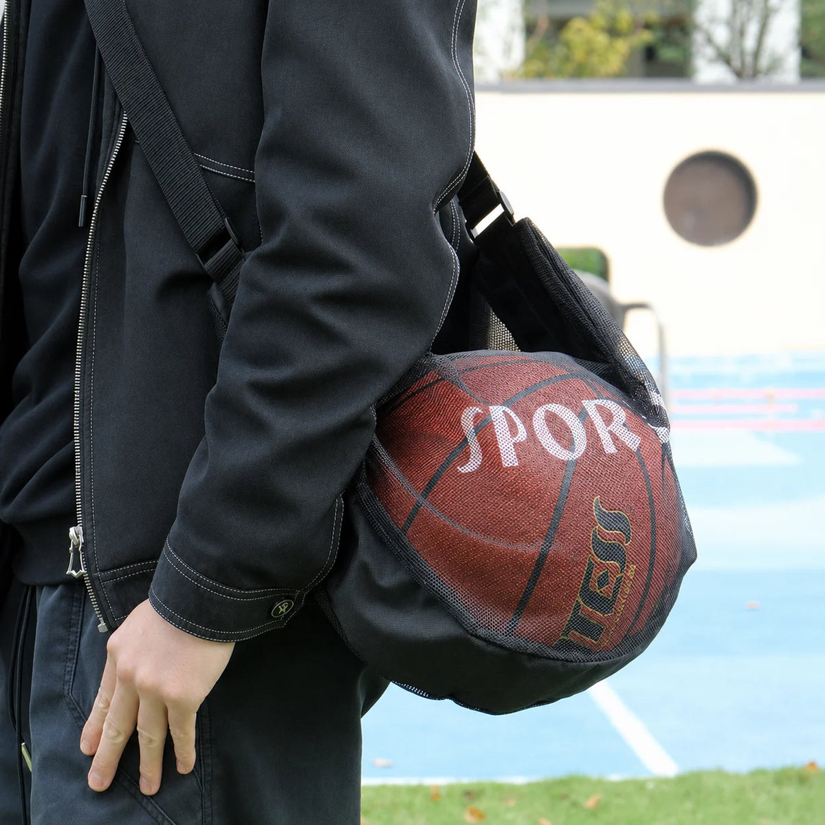 Large Mesh Sports Ball Bag – 25L Lightweight Shoulder Bag