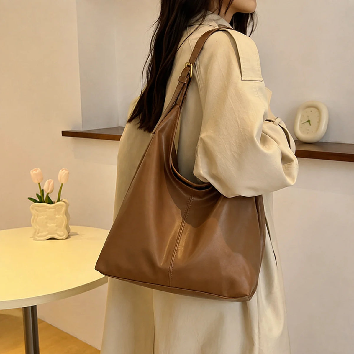 Women's Large Capacity Hobo Shoulder Bag – Slouchy PU Tote