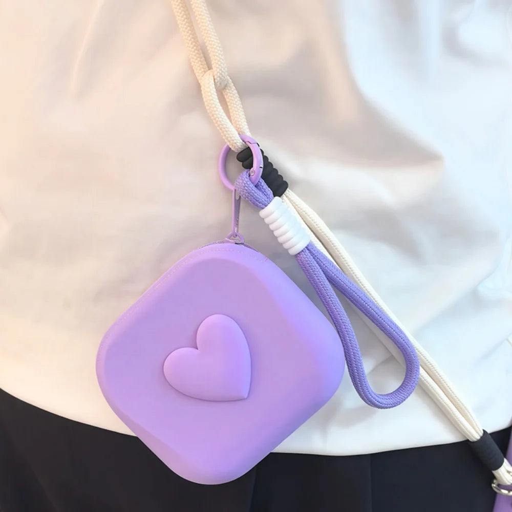 Heart Silicone Coin Purse with Lanyard – Mini Key & Earbud Pouch