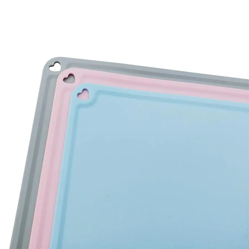 Waterproof Non-Slip Silicone Pet Feeding Mat – Dogs & Cats