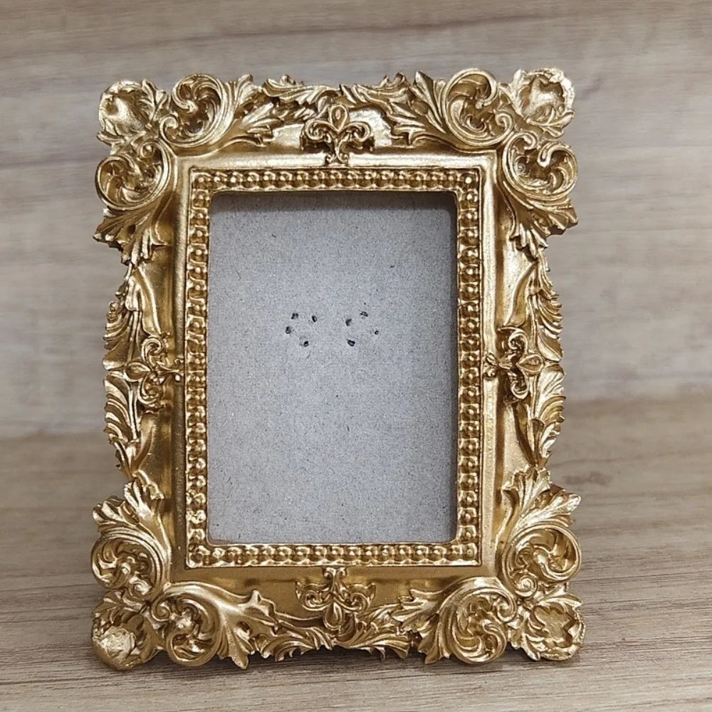Victorian Mini Resin Photo Frame – Gold Vintage Desktop Decor