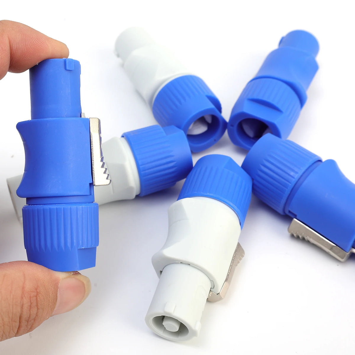 20A 250V 3-Pin Powercon Male Plug – Stage & Audio Adapter