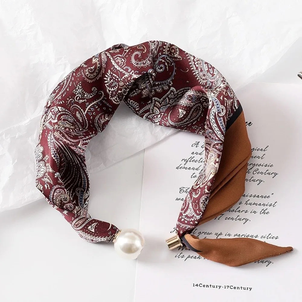 Pearl Buckle Printed Neck Scarf – Lightweight Women's Neckerchief