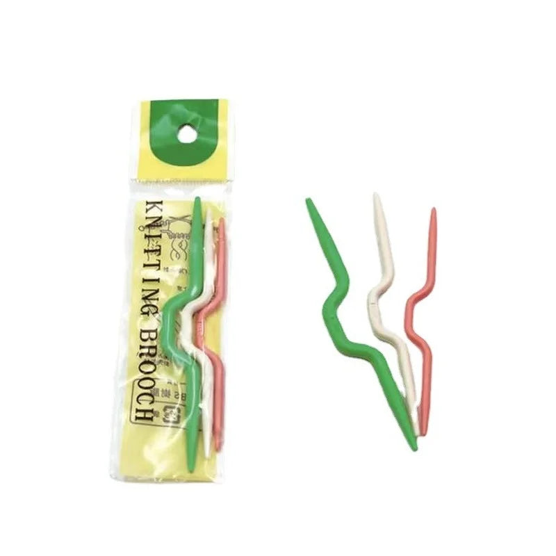 Plastic U-Shaped Curved Crochet Hooks – DIY Knitting Set