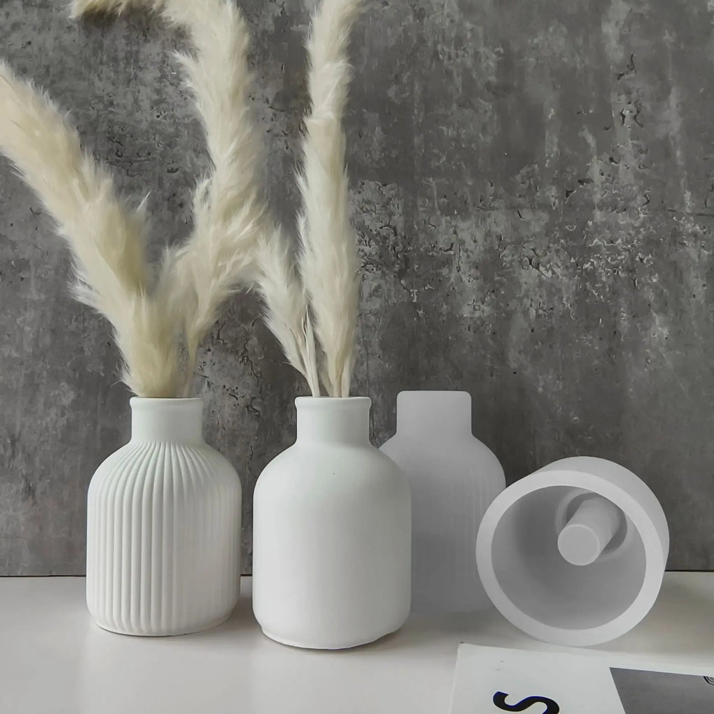 DIY Vase Silicone Mold for Epoxy Resin, Gypsum & Candles