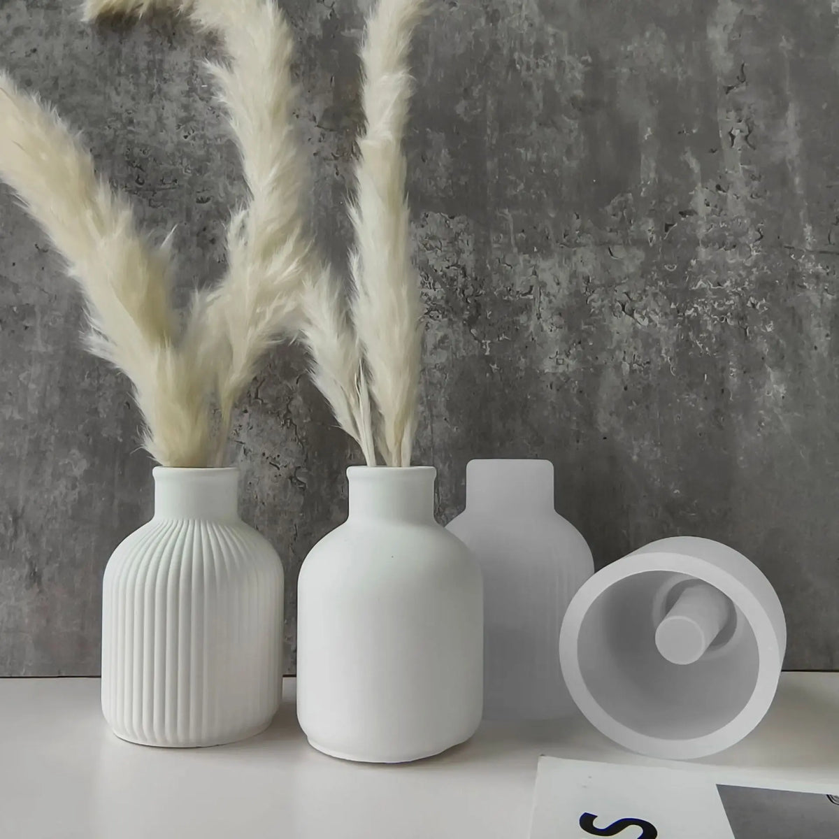 DIY Vase Silicone Mold for Epoxy Resin, Gypsum & Candles