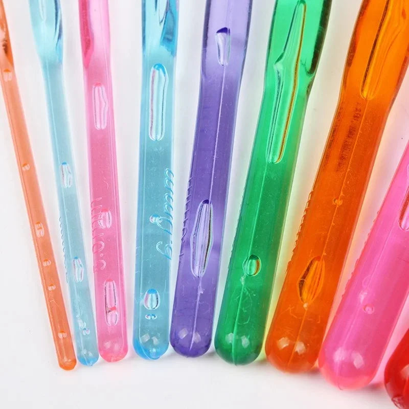 9-Piece Plastic Crochet Hook Set – 3mm to 12mm Knitting Needles