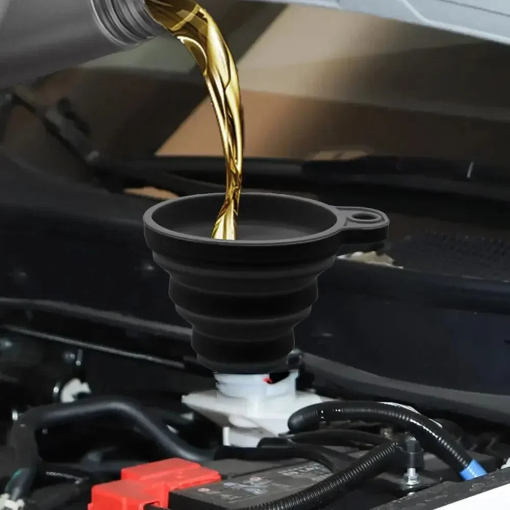 Foldable Silicone Car Funnel – Universal Oil & Fluid Pouring Tool