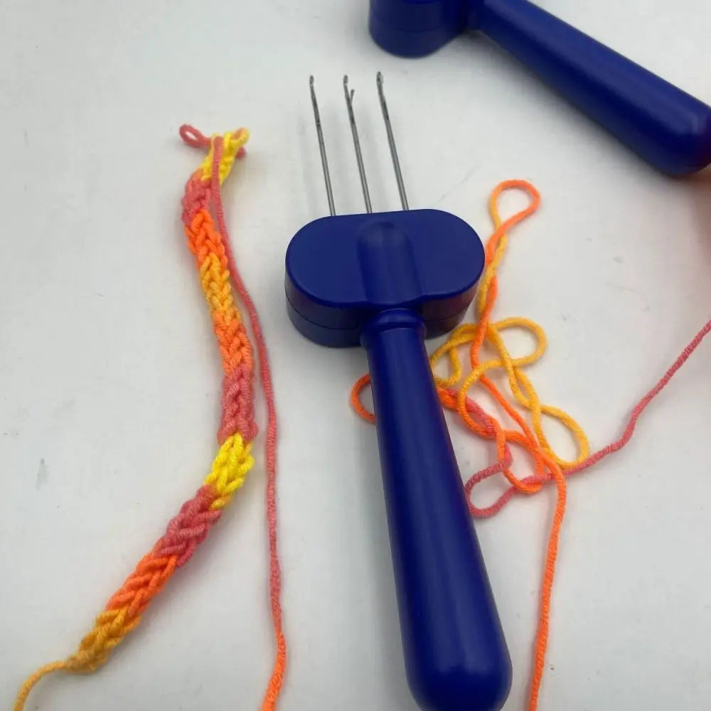 Latch Hook Yarn Crochet Tool – Portable Plastic Braiding Hook