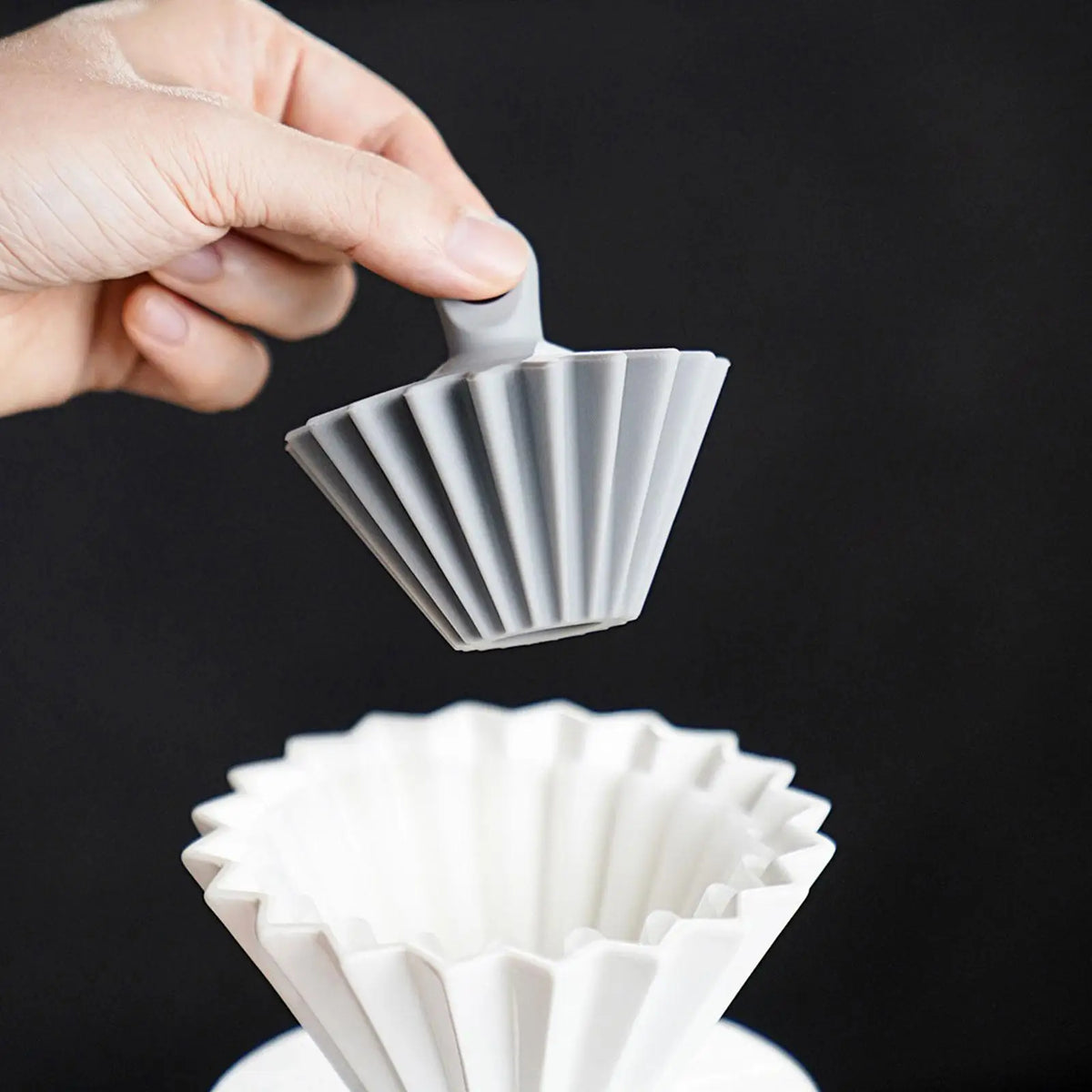 Silicone V60 Coffee Filter Retainer | Pour Over Brewing Tool