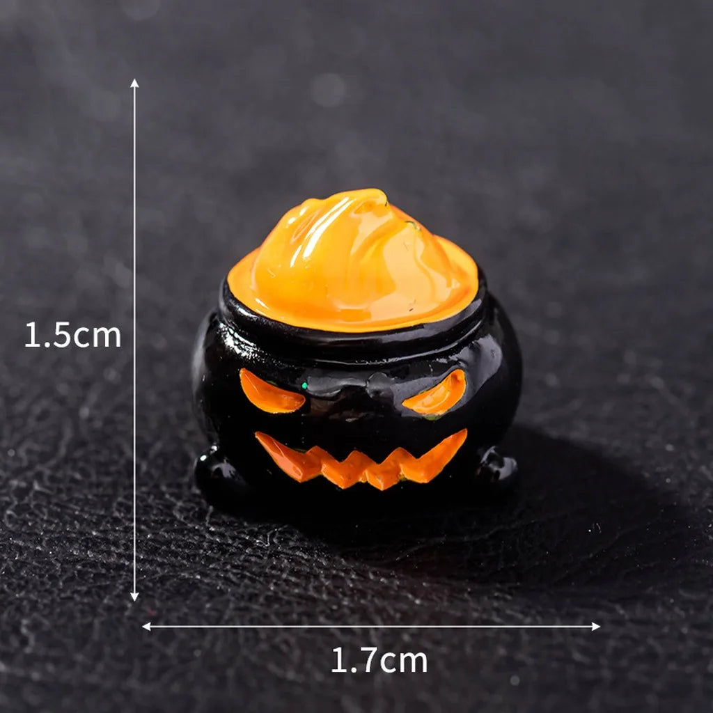 Resin Miniature Halloween Figurine | Desktop Holiday Décor