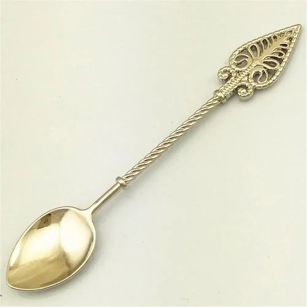Vintage Carved Flower Teaspoon – Silver Coffee & Tea Spoon