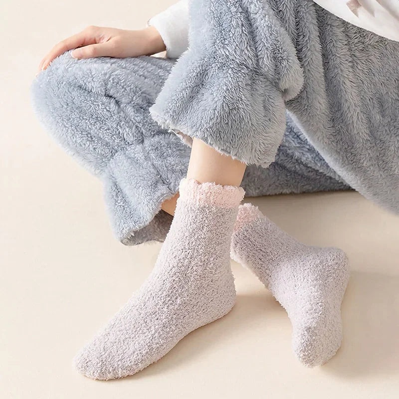 4-Pack Women's Fuzzy Thermal Crew Socks – Soft & Cozy
