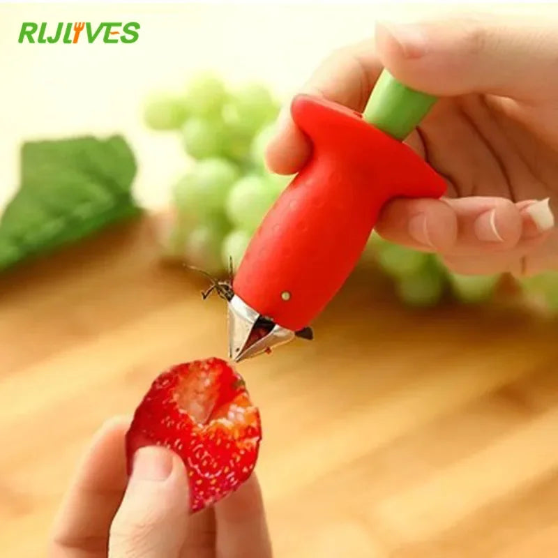 Strawberry Huller & Stem Remover – Stainless Steel Fruit Corer