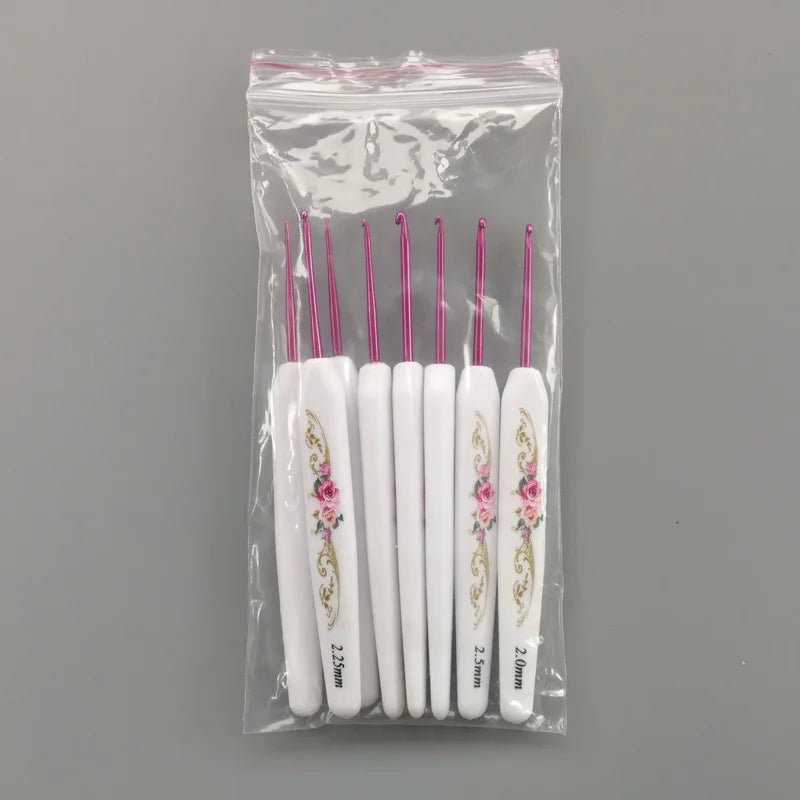 8-Piece Vintage Print Aluminum Crochet Hook Set – 2.5–6mm