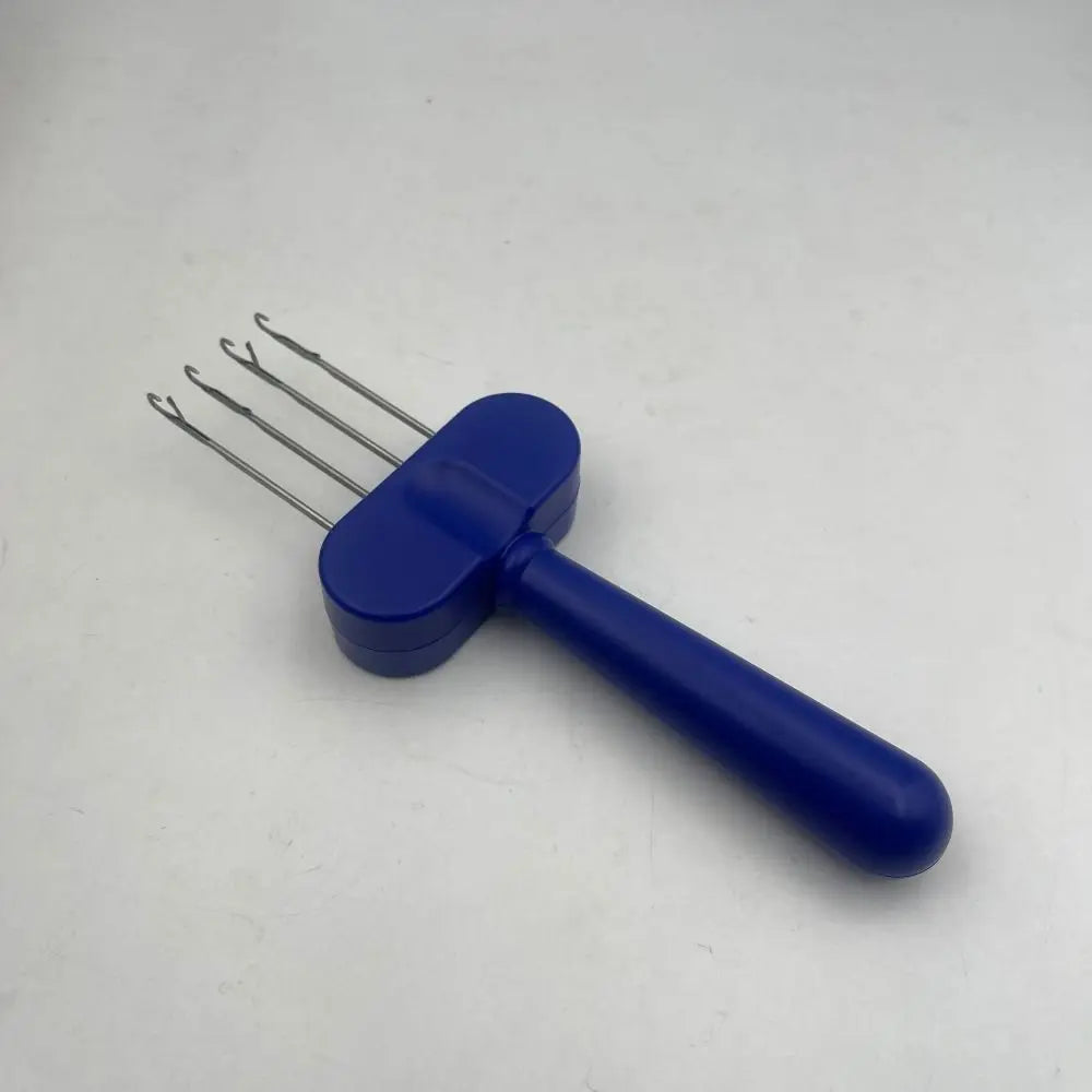 Latch Hook Yarn Crochet Tool – Portable Plastic Braiding Hook