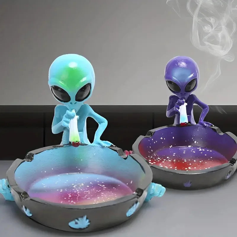 Alien Ashtray – Creative Resin Sculpture | Home Décor Gift