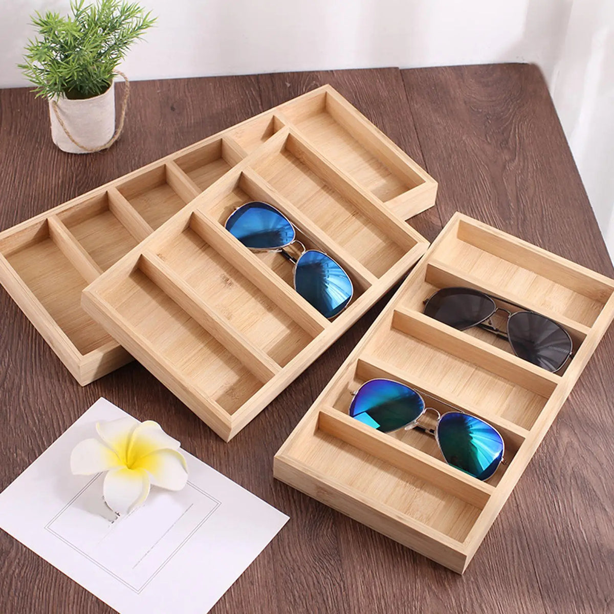 Wooden Glasses Display Stand – Eyeglass & Sunglasses Organizer