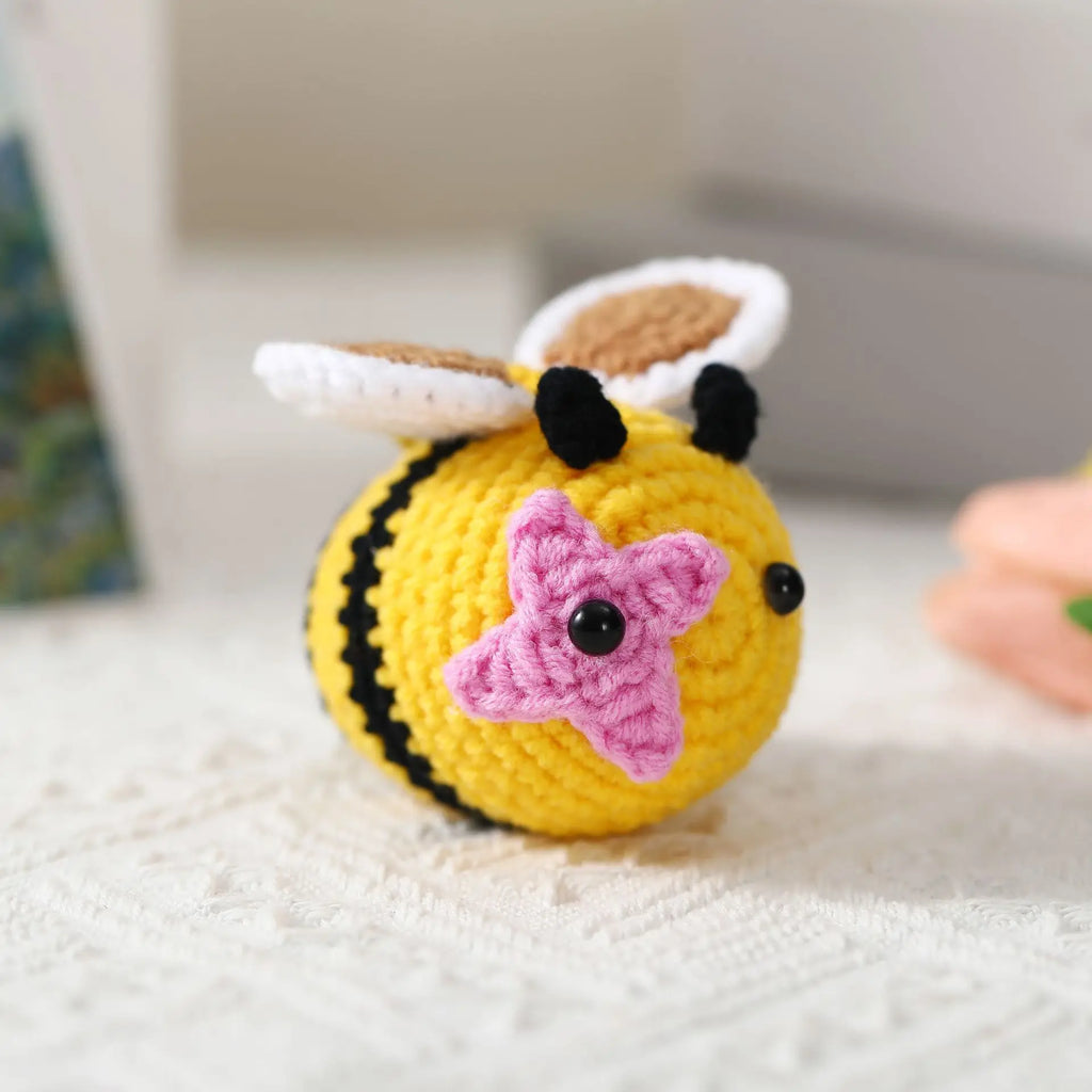 Handmade Crochet Bee Keychain – Cute Yarn Insect Pendant