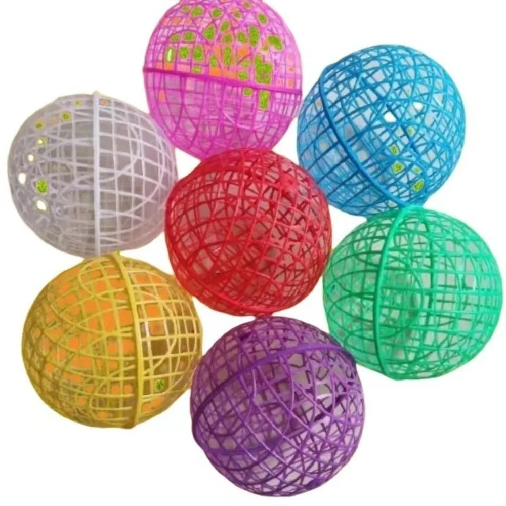 Portable Ball-Shaped Chicken Cage – Ventilated Outdoor Enclosure
