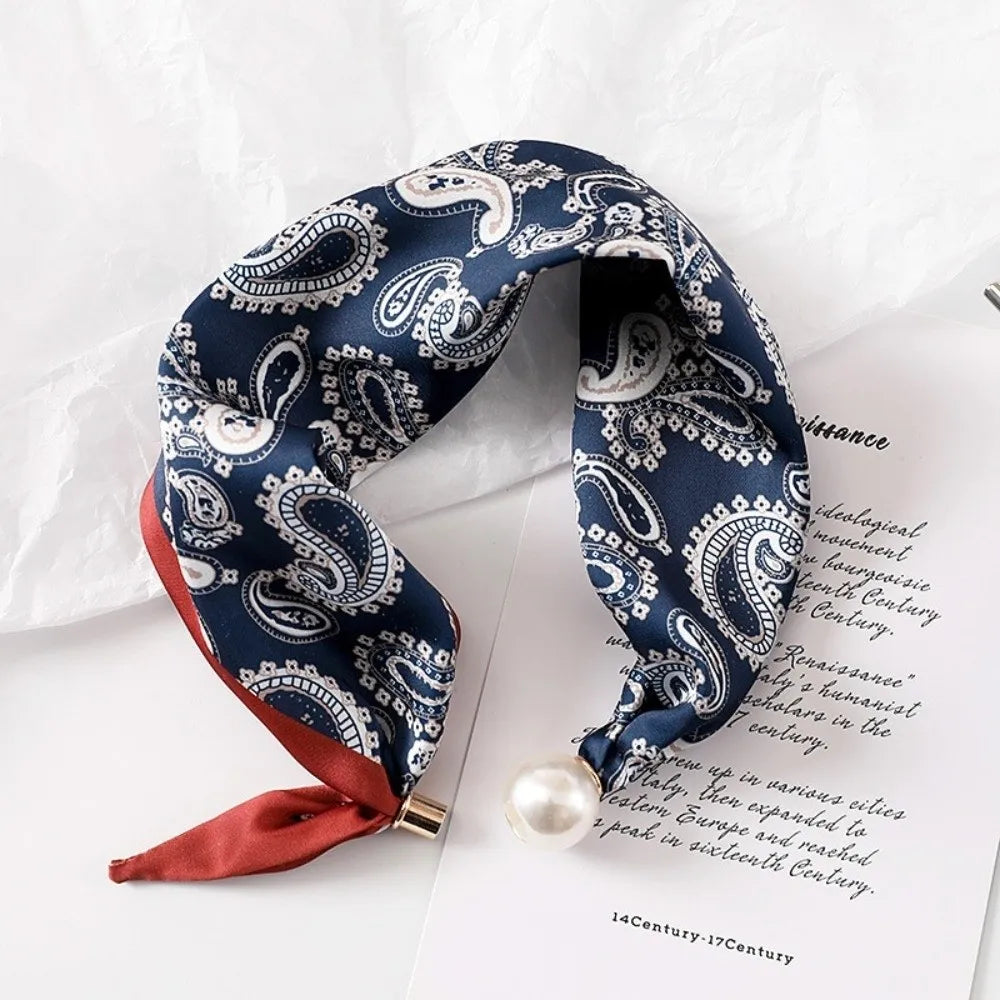Pearl Buckle Printed Neck Scarf – Lightweight Women's Neckerchief