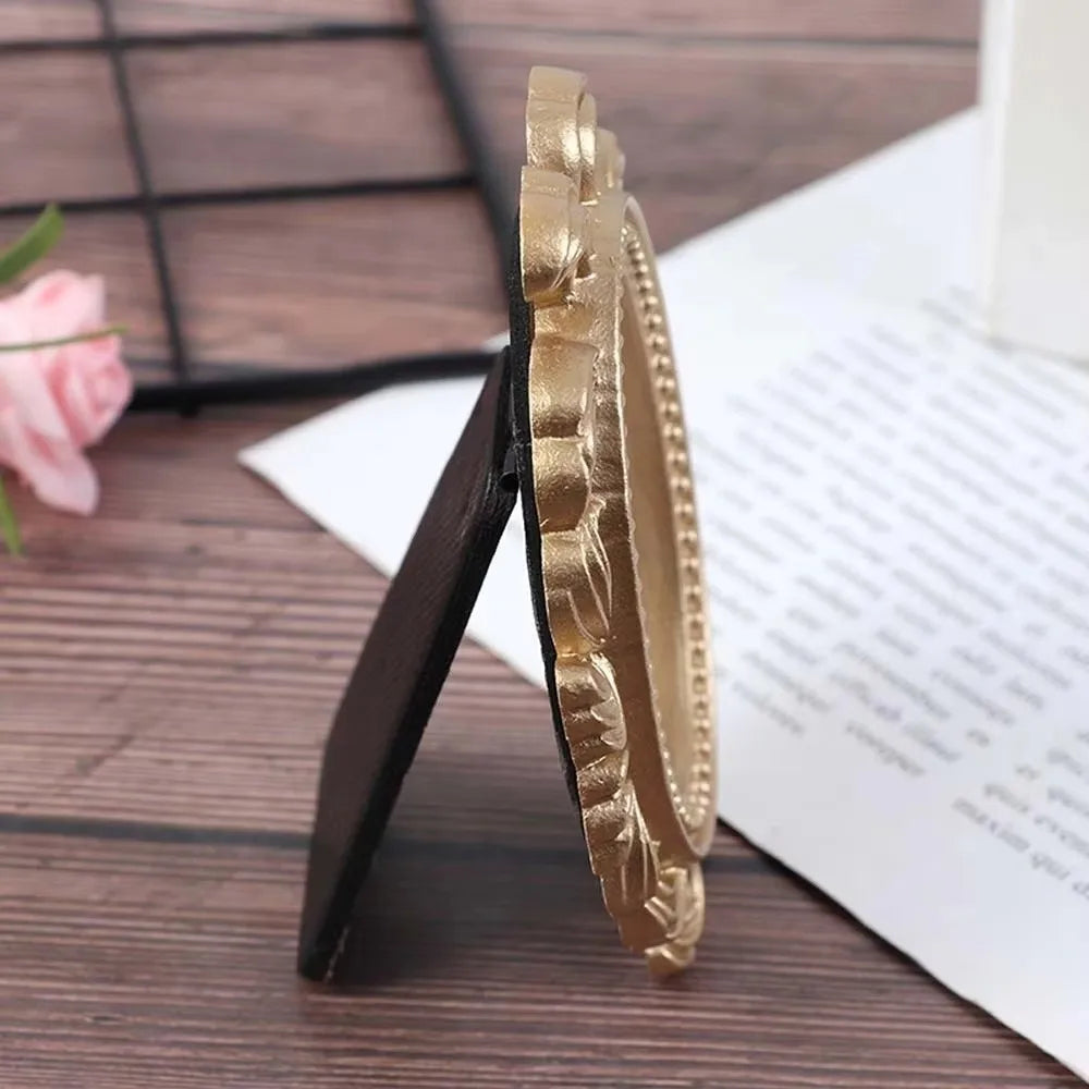 Victorian Mini Resin Photo Frame – Gold Vintage Desktop Decor