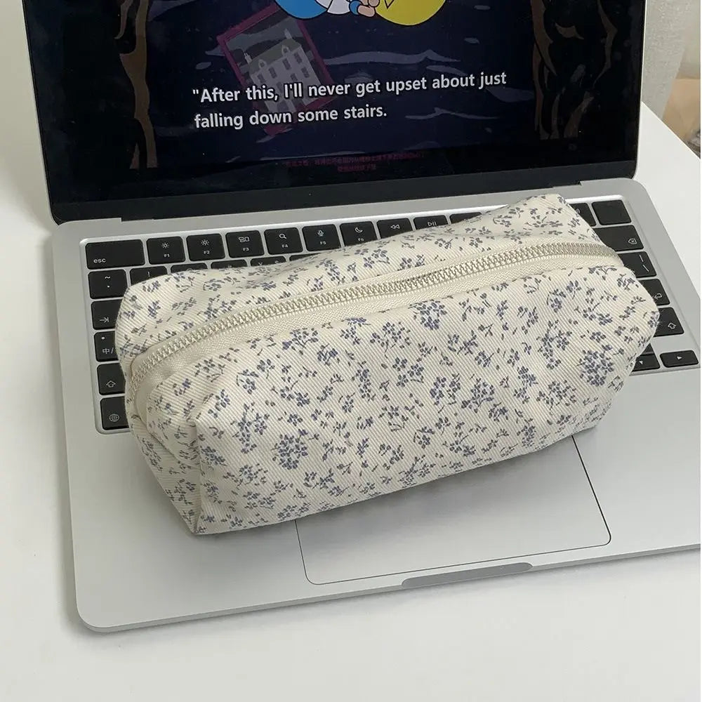 Floral Canvas Pencil Case – Large Capacity Pen Bag