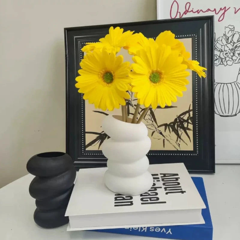 Nordic Spiral Vase – Modern PP Flower & Plant Container