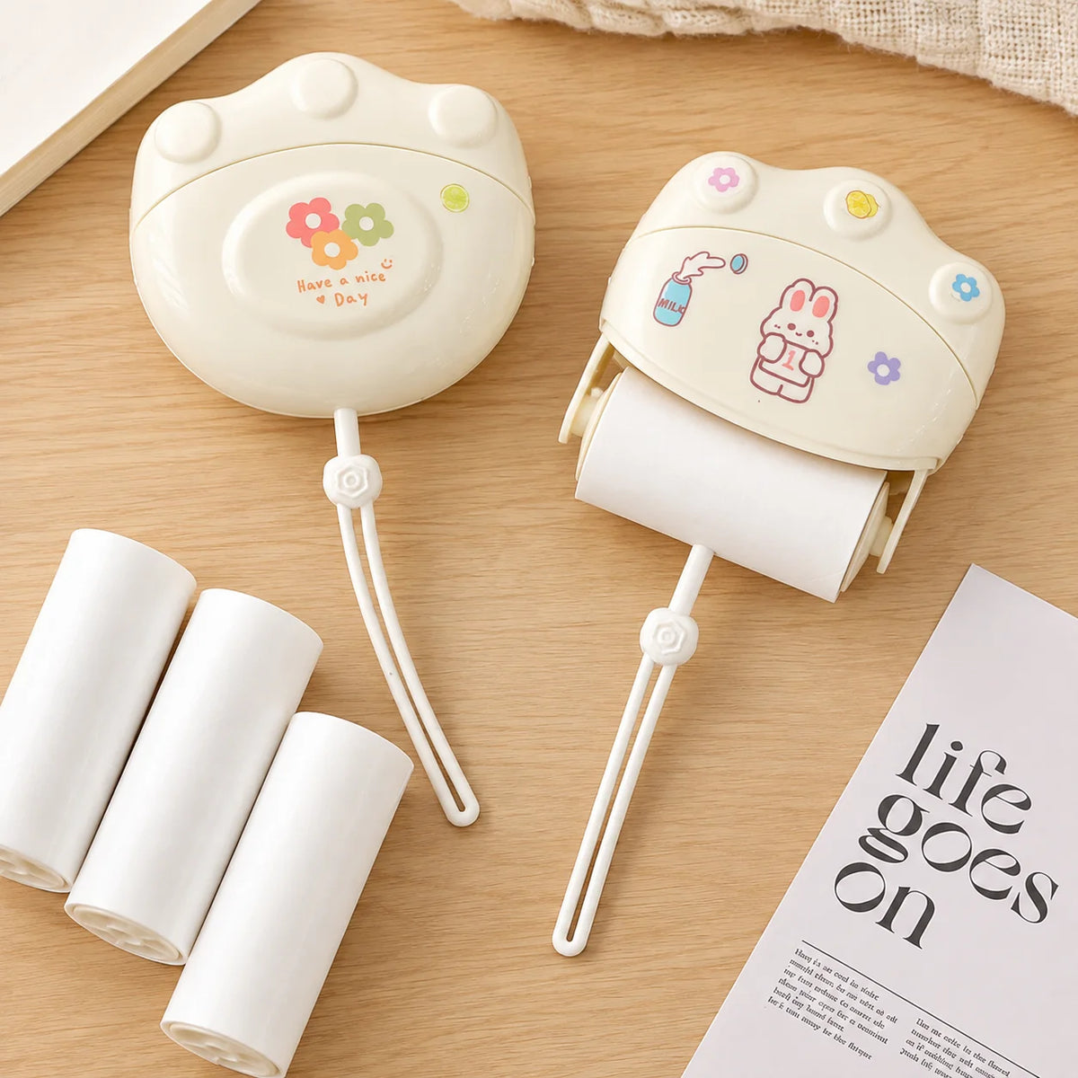 Portable Mini Lint Roller – Retractable, Refillable & Travel
