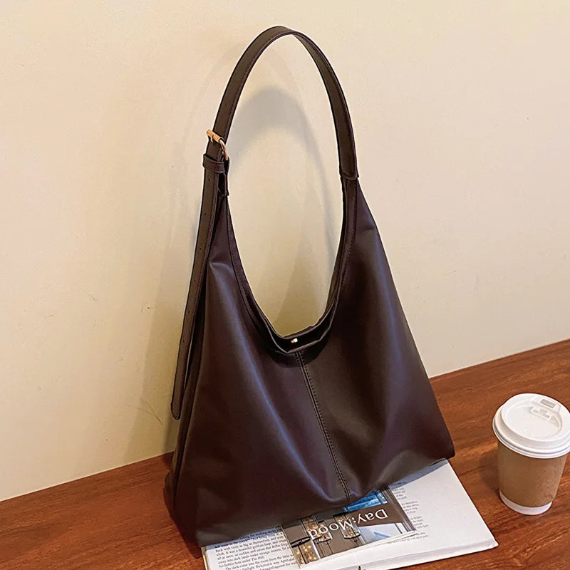 Women's Large Capacity Hobo Shoulder Bag – Slouchy PU Tote
