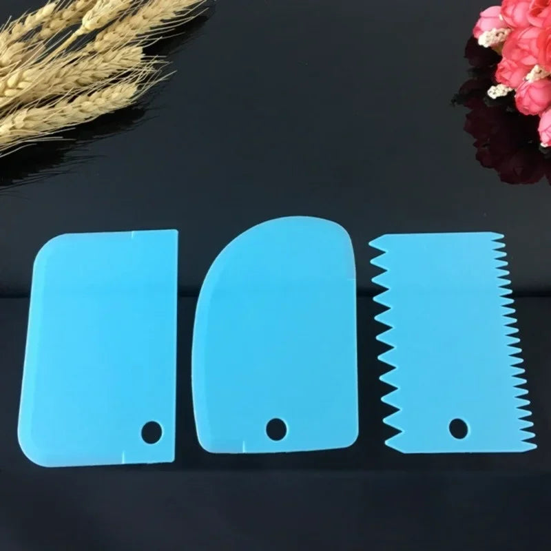 3-Piece Plastic Cake Scraper Set – Baking & Pastry Tools